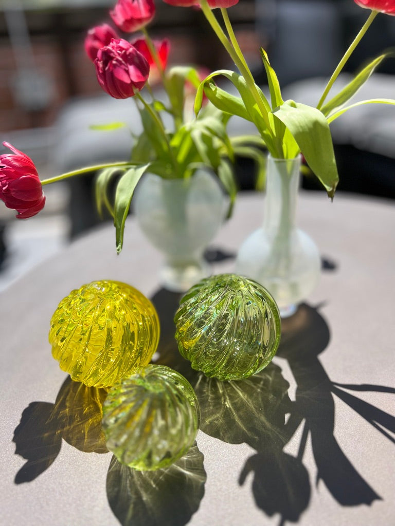 Decorative glass spheres