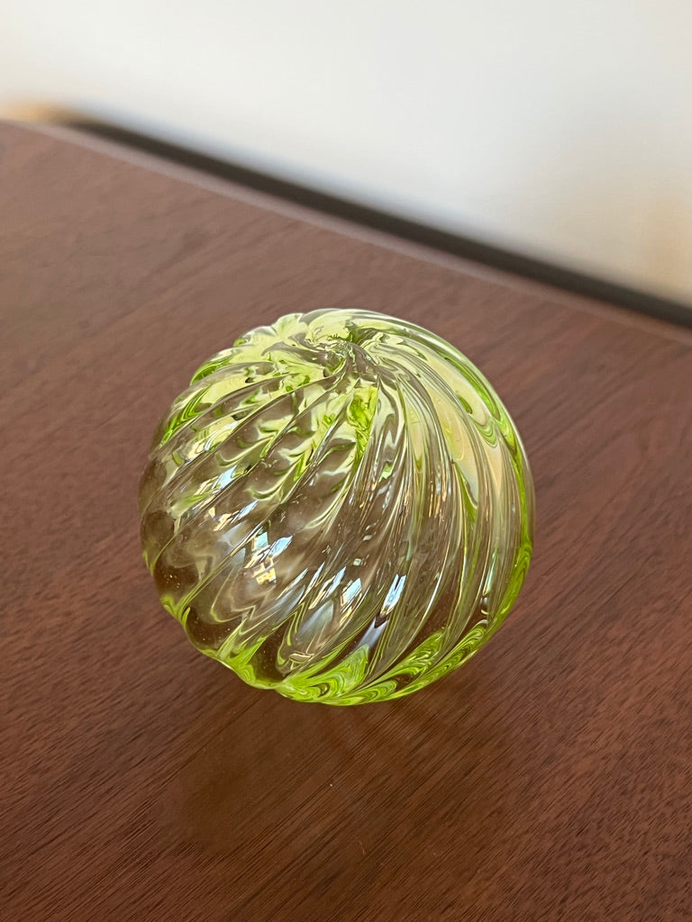Decorative glass spheres