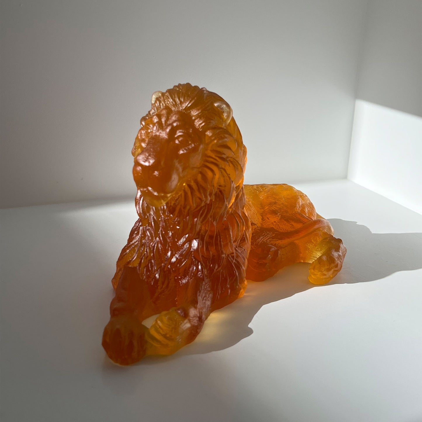Lion Premium Glass Sculpture Amber front view
